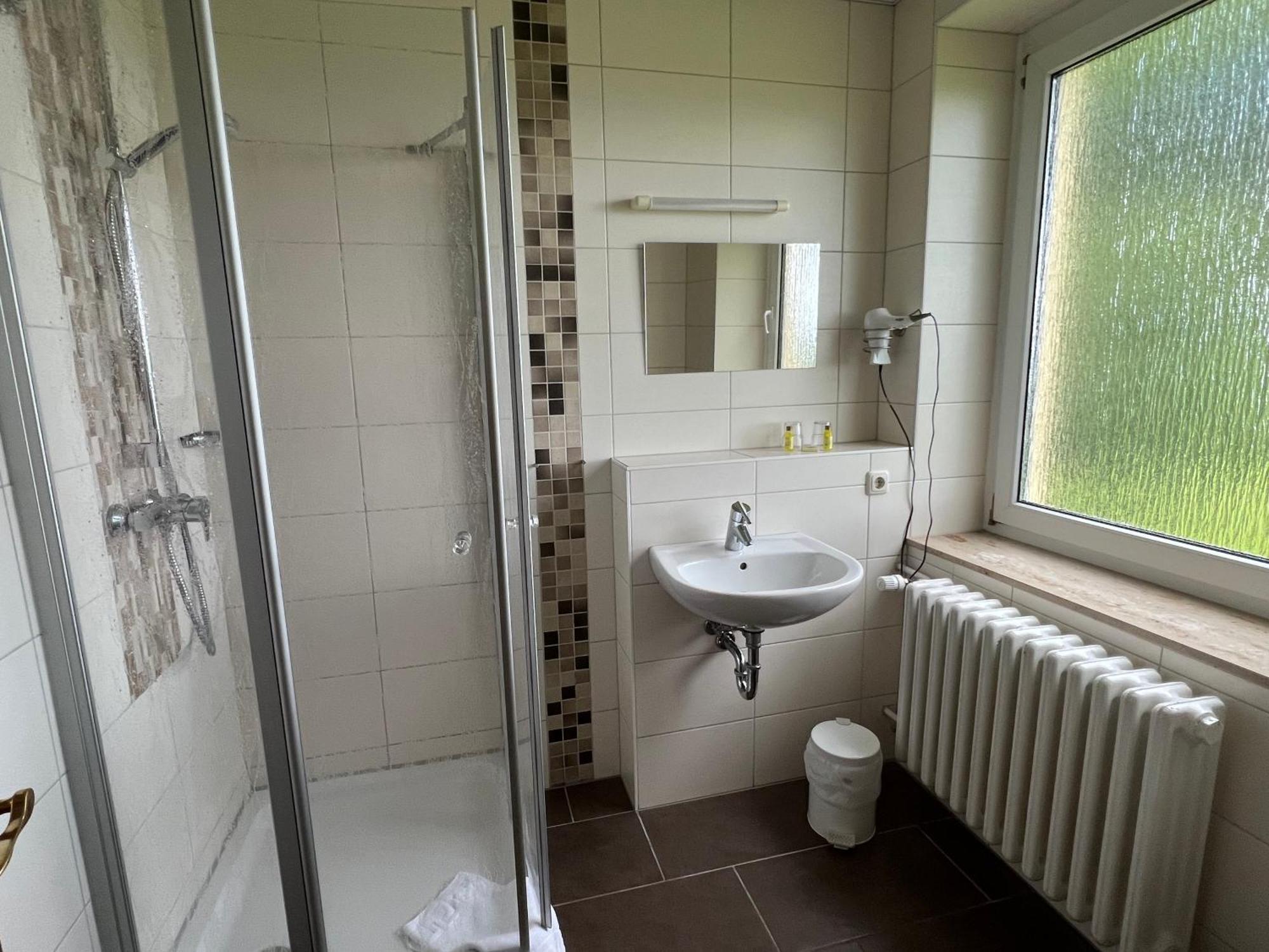 Gaestehaus Niederhof Sundhagen-Niederhof الغرفة الصورة